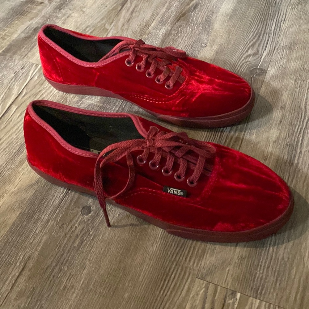 Red Velvet Vans Authentic Lo Pros